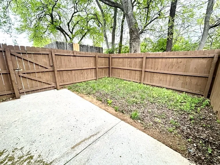 230 Marinawoods Dr SE #A — Photo 18