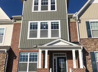 927 Rosepine Dr, Cary, NC 27519