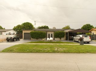 565 W 76th St, Hialeah, FL 33014