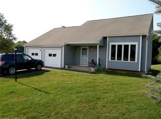 36 Acorn Dr, Middletown, CT 06457