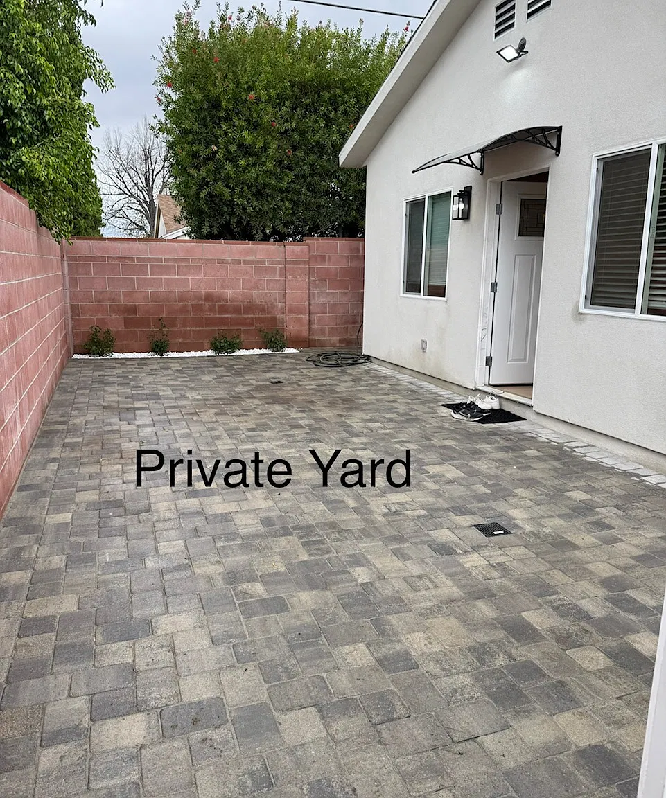2 bed, 1050 sqft, $3,500 — Photo 1