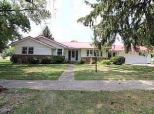 201 S Walnut St, Maroa, IL 61756