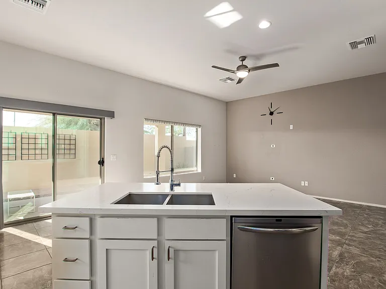 3113 E Danbury Rd #25 — Photo 7