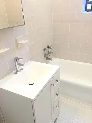 Rented by Benyamin Fattakhov, LREB | media 4