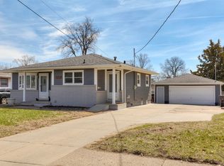 833 E Shawnee Ave, Des Moines, IA 50313