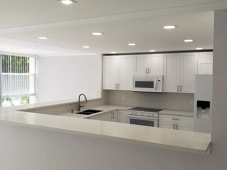 601 Three Islands Blvd #301 — Photo 7