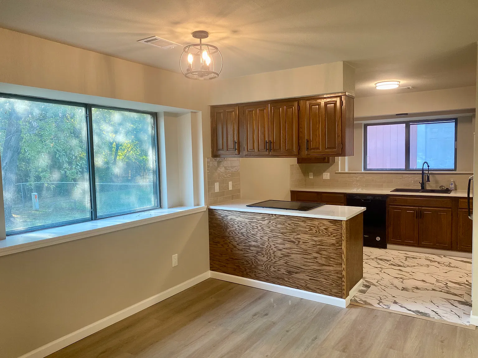 3 bed, 1421 sqft, $1,750 — Photo 2