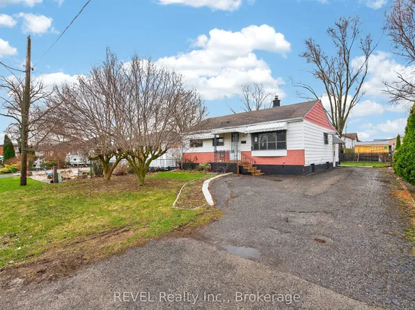 15 Vera St, Saint Catharines, ON L2S 1C3