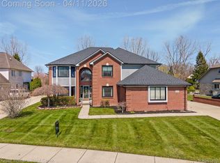 14765 Sparrow Dr, Shelby Township, MI 48315