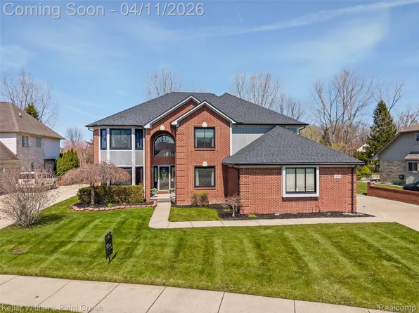 14765 Sparrow Dr, Shelby Township, MI 48315
