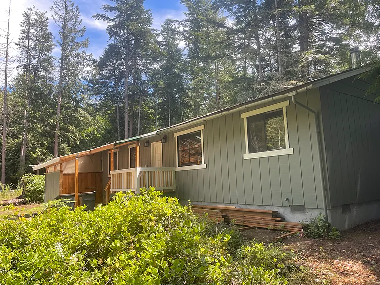 250 Wildflower Ln — Photo 7