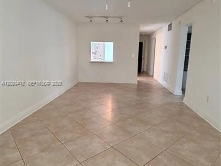 200 Galen Dr #110 — Photo 3