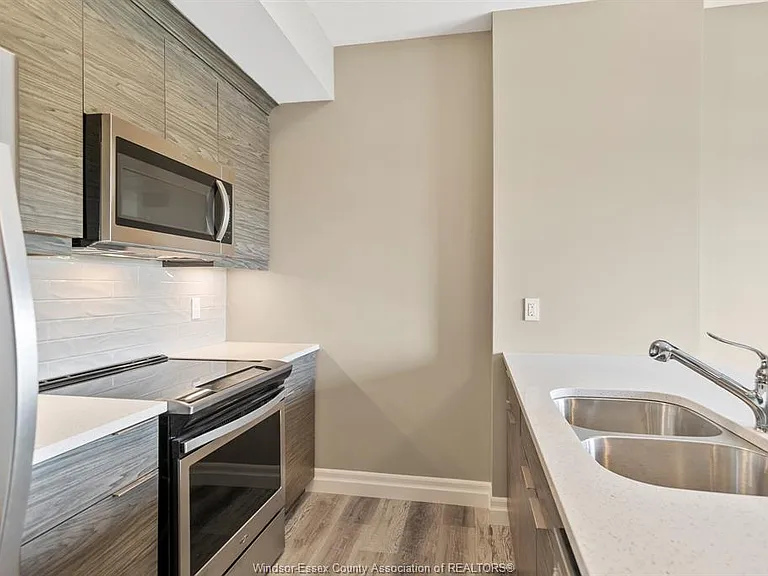 955 Ouellette Ave #407 — Photo 7