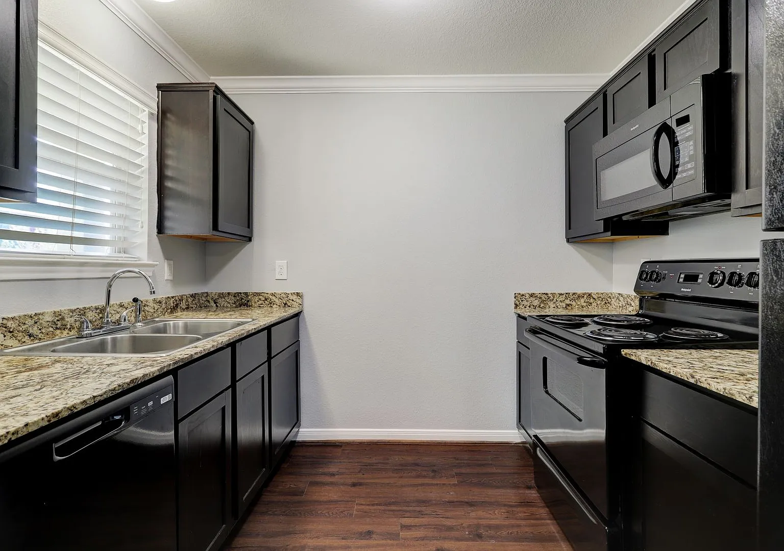 Timbergrove — Photo 2