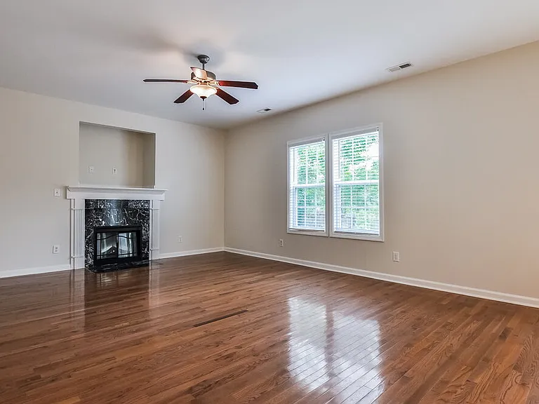 407 Morganite Ct — Photo 3