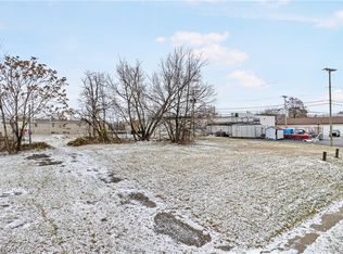 3rd St SW, Canton, OH 44707