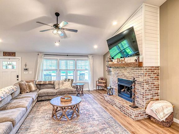 5th image of 130 Stage Rd