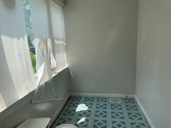 1677 Bay Ridge Avenue image 7 of 15