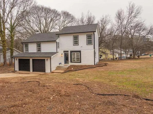684 Tarkington Rd S, Stone Mountain, GA 30088