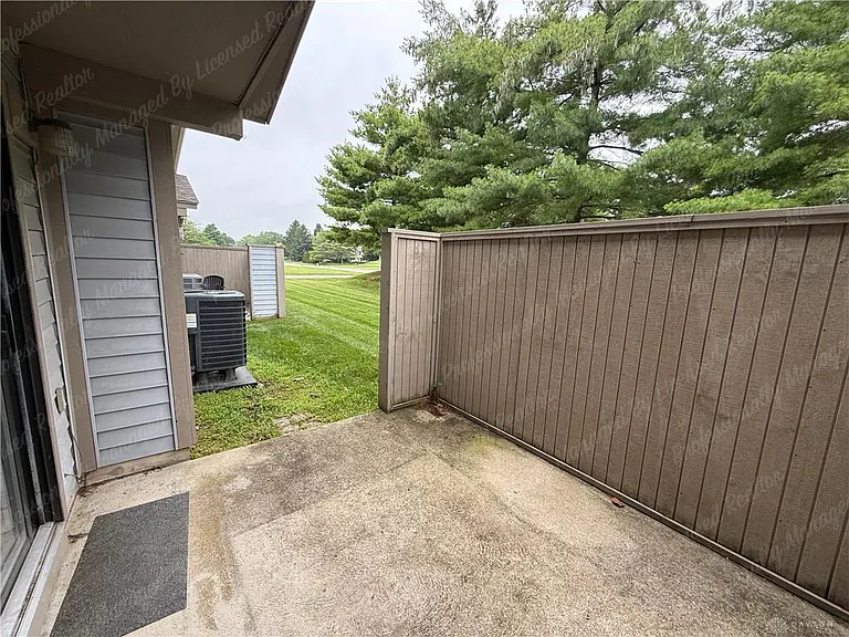 9765 Centerville Creek Ln — Photo 29