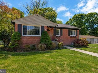 24 Robshire Manor Rd, Huntingtown, MD 20639