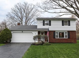28 Lisand Dr, Fairport, NY 14450