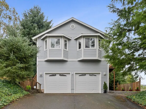 228 Hemlock St, Wheeler, OR 97147