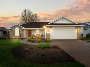 16217 Fleetwood Ct, Huntertown, IN 46748