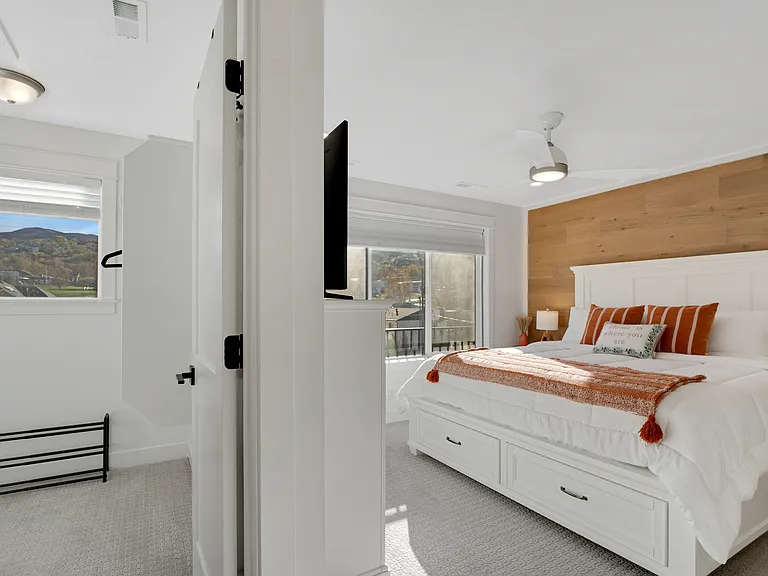 25 E Center St #64 — Photo 13