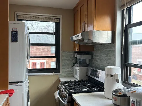 166-52 17th Road #3-128, Whitestone, NY 11357