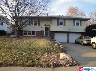 9364 Mockingbird Dr, Omaha, NE 68127