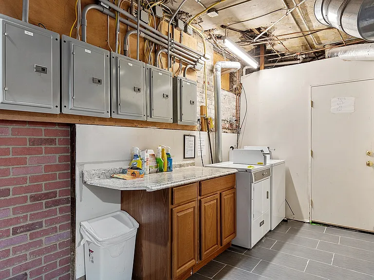 1 Hazel St #23L — Photo 28