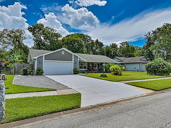 3rd image of 969 Bramble Bush Cir
