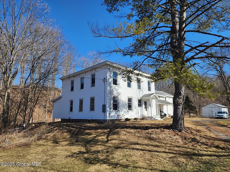 4th image of 106 Schoonmaker Road