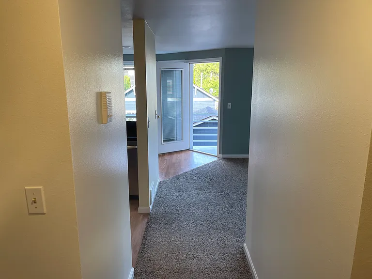 8710 Many NW #5 — Photo 6