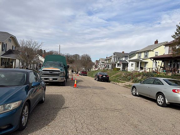 5th image of 114 Marks Ave