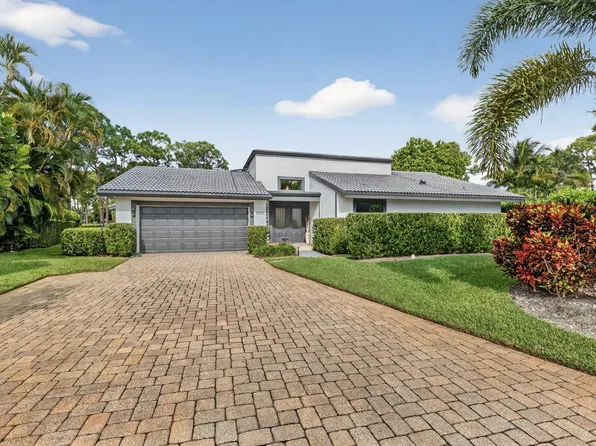 5212 Foxpointe Circle SE, Delray Beach, FL 33445
