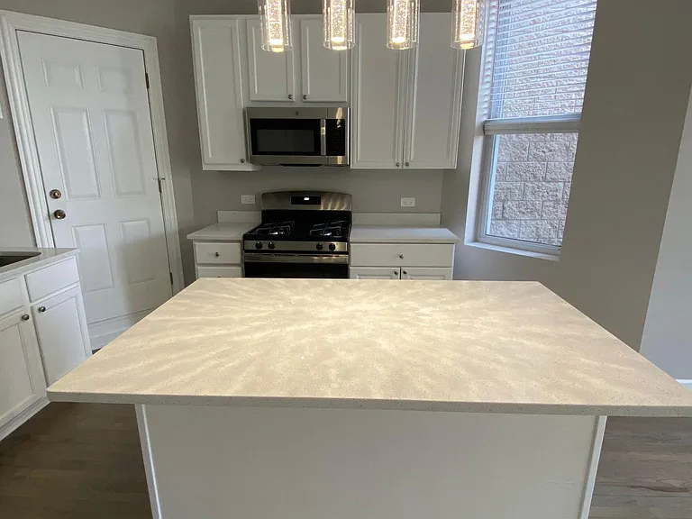 621 W Armitage Ave #3 — Photo 2