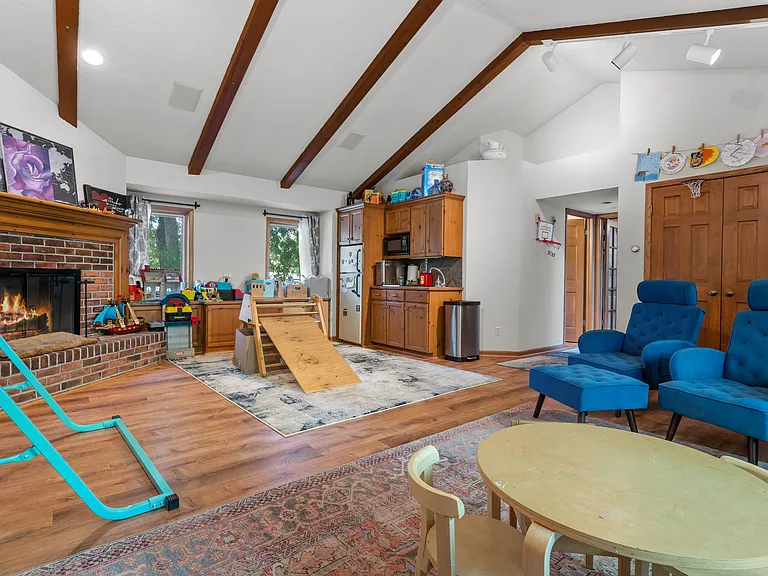 2520 Jodon Ct — Photo 23