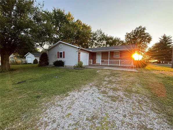 600 W Wilson Ave, Gillespie, IL 62033