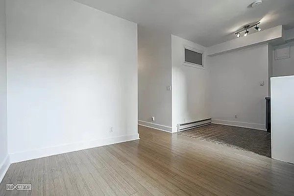 Rented by Douglas Elliman | media 15