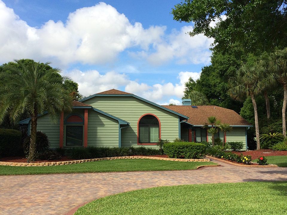 Front drive parking area