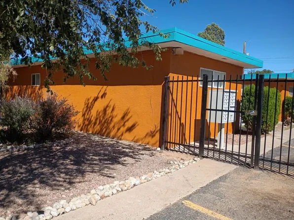 Palomas Apartments, LLC, 1132 Palomas Dr SE Unit 10, Albuquerque, NM 87108