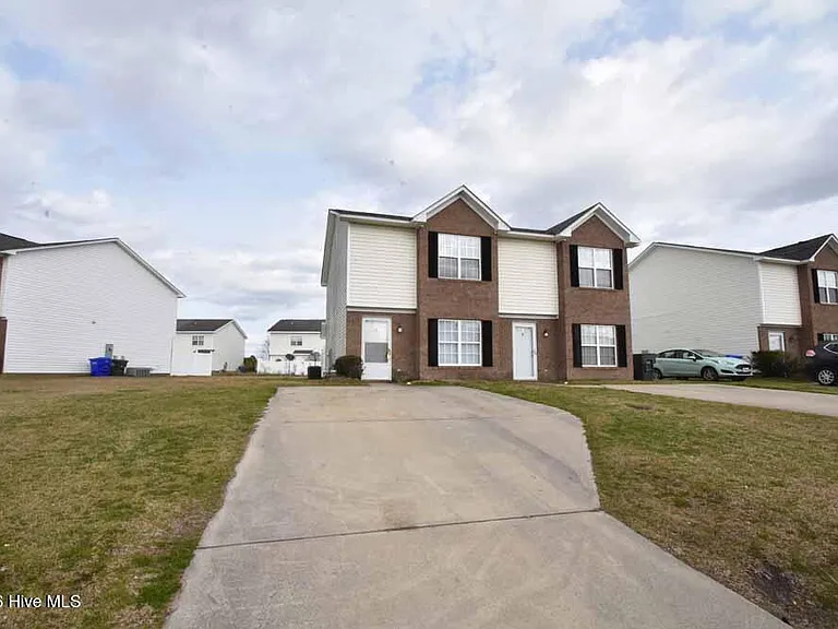 1231 Westridge Ct #A — Photo 1