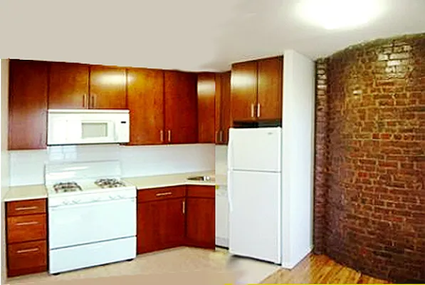 Rented by Awaye Realty Management LLC | media 7