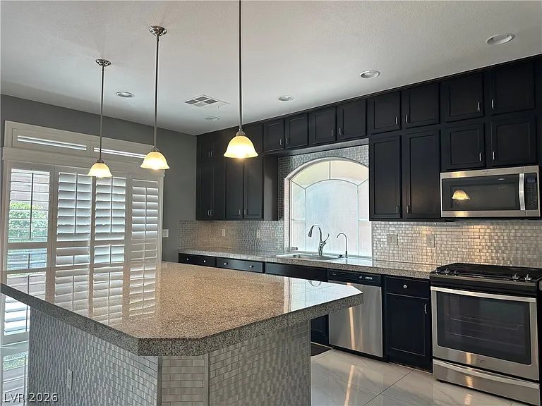 5937 Gordon Creek Ave — Photo 10