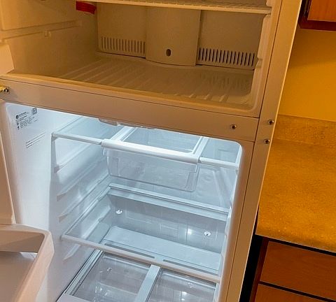 5th image of 237 Mountain Ave APT 4