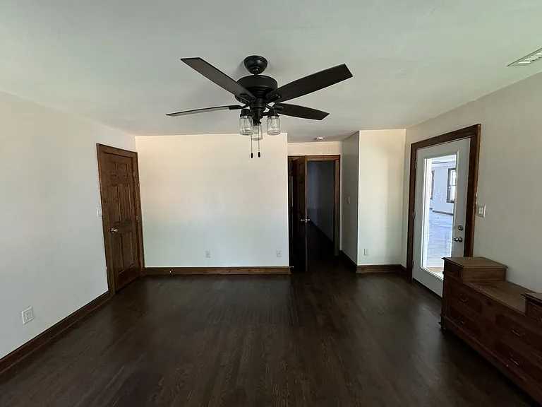 2112 Munden Point Rd — Photo 23