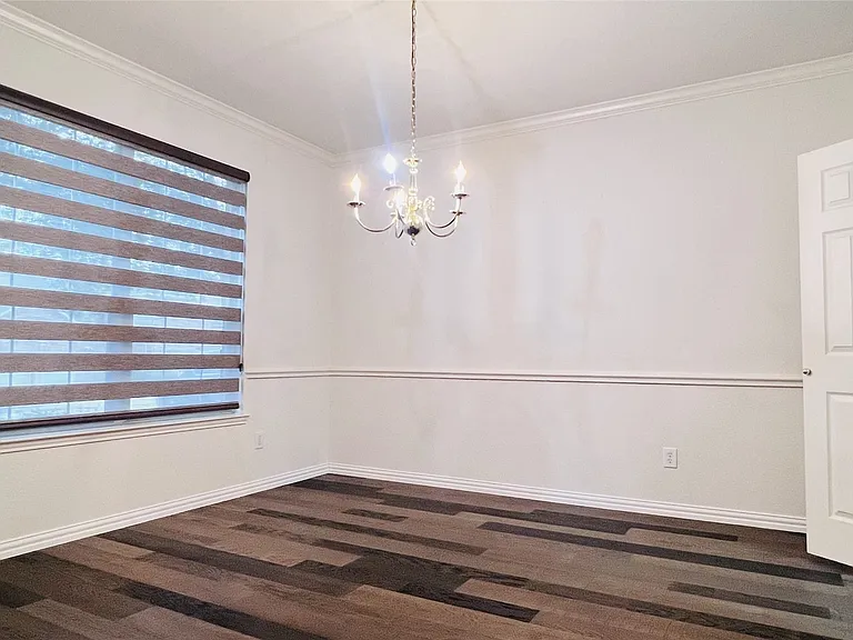 818 Green Pond Dr — Photo 3