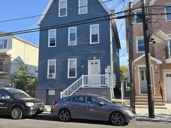 88-90 Schley St, Newark, NJ 07112